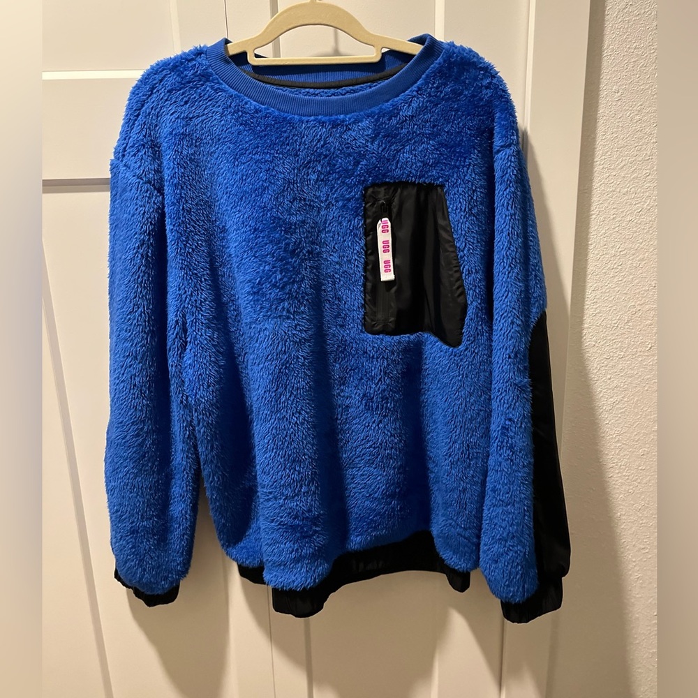 UGG PRE-LOVED AUTHENTIC NIKO SHERPA SOFT CREWNECK DROP SHOULDER SLEEVES TOP